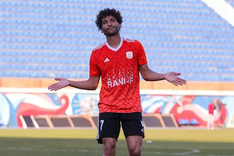 أهداف عالمية وتجربة أوروبية لم تكتمل.. من هو عمرو ناصر صفقة الزمالك المحتملة؟ (فيديو)